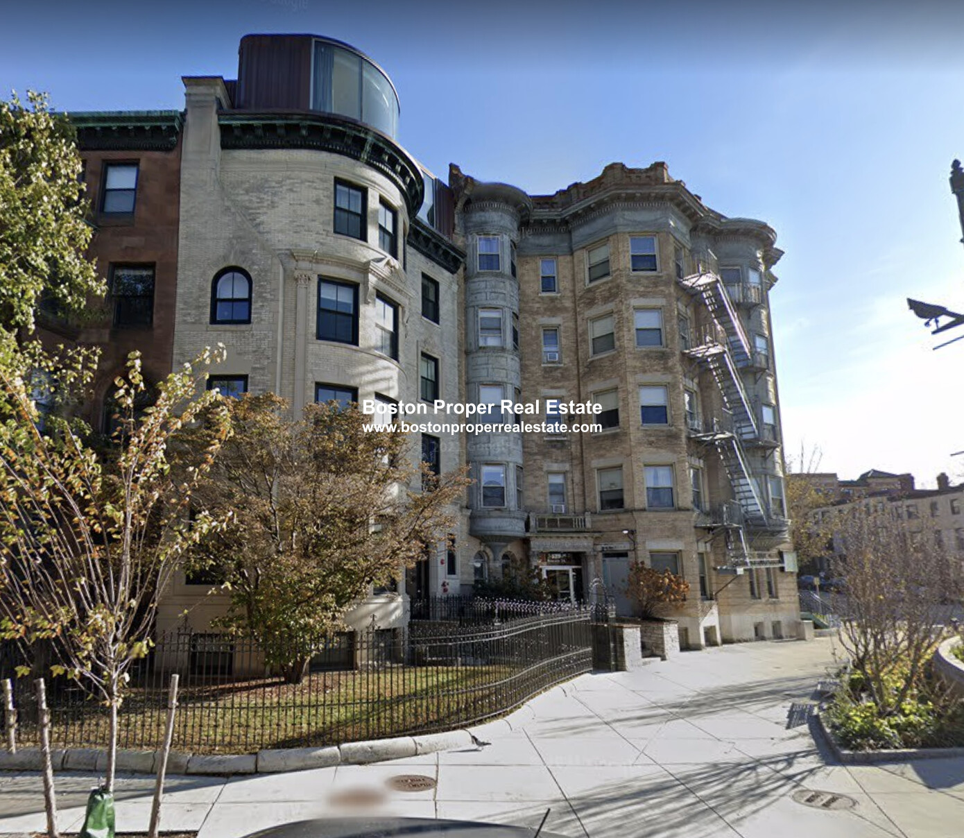 877 Beacon St, Fenway