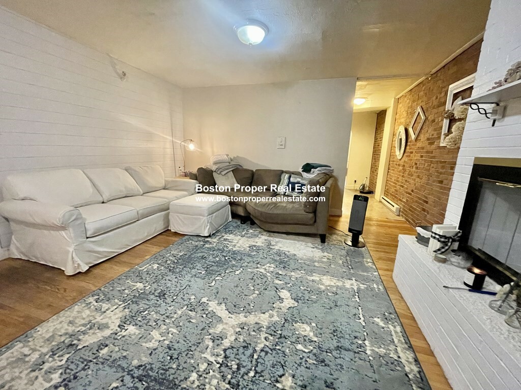 337 Beacon St, Back Bay