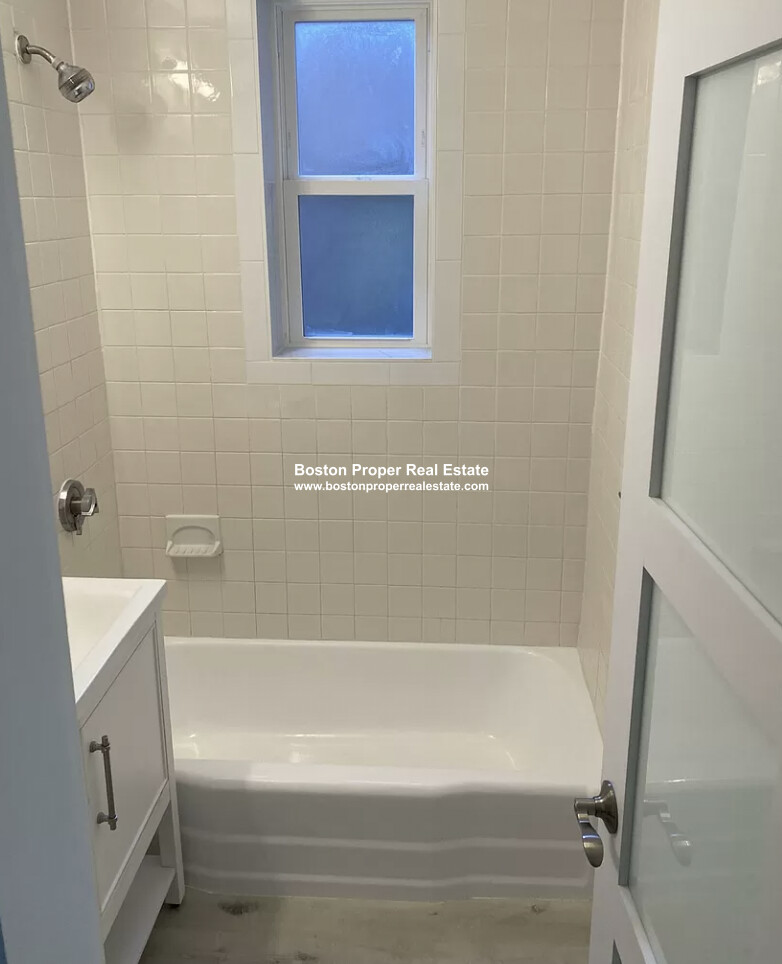 45 Westland Ave, Fenway