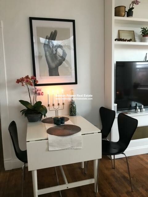 384 Commonwealth Ave, Back Bay