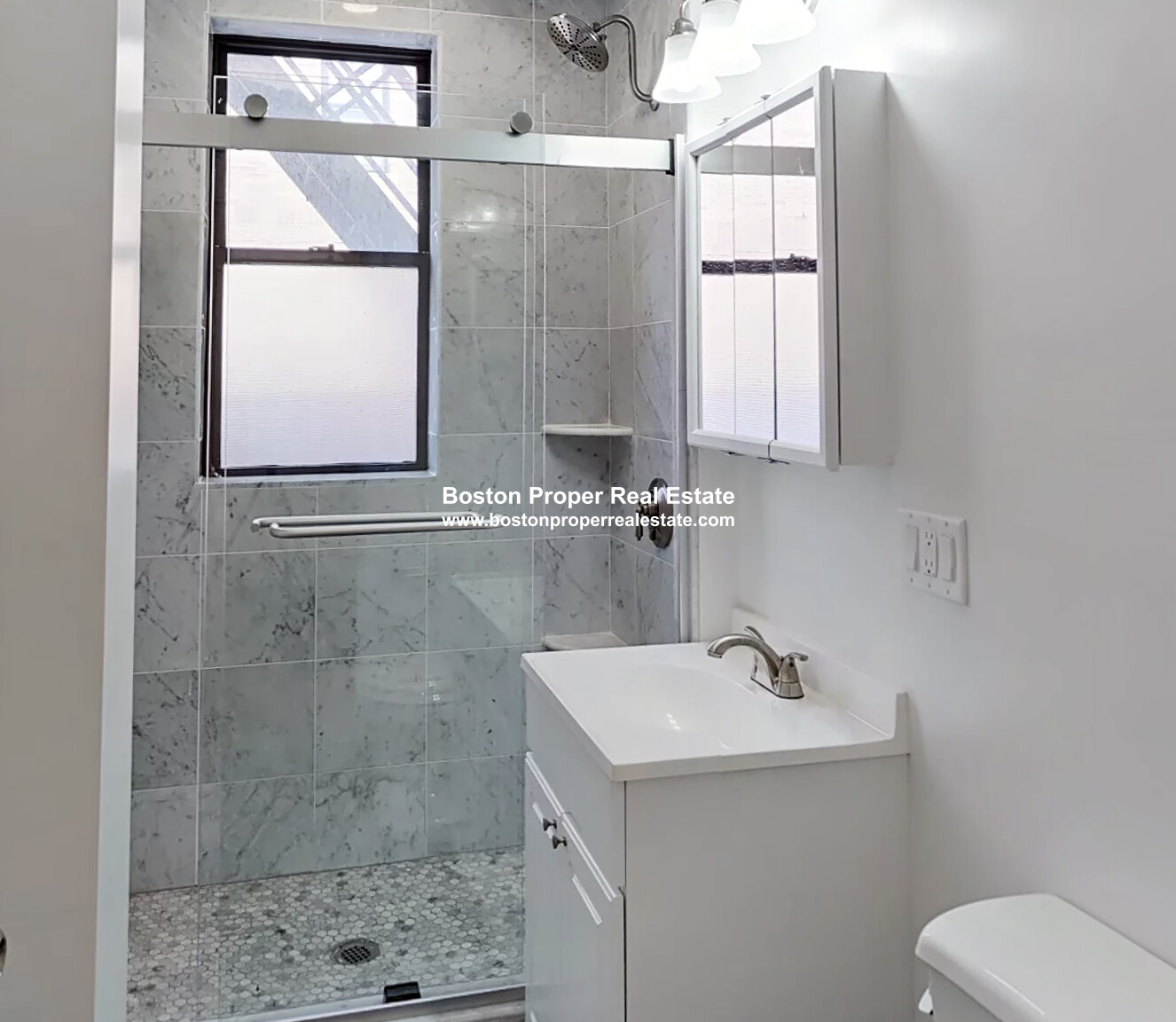 11 Queensberry St, Fenway