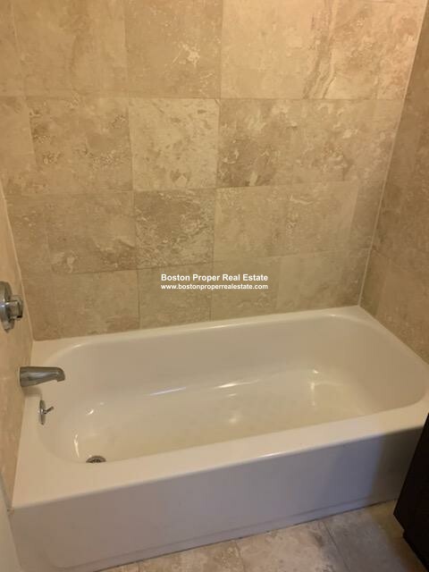 38 Hemenway St, Fenway