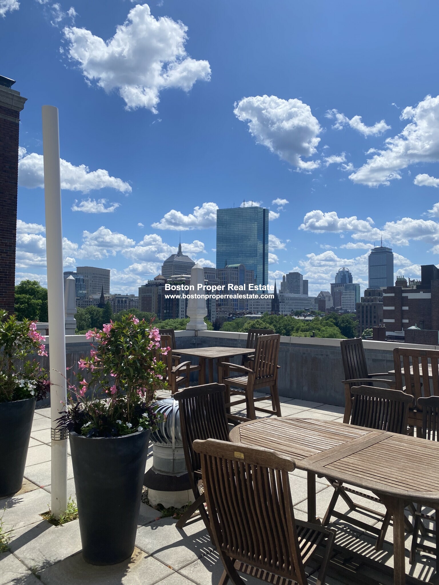 15 River St, Beacon Hill