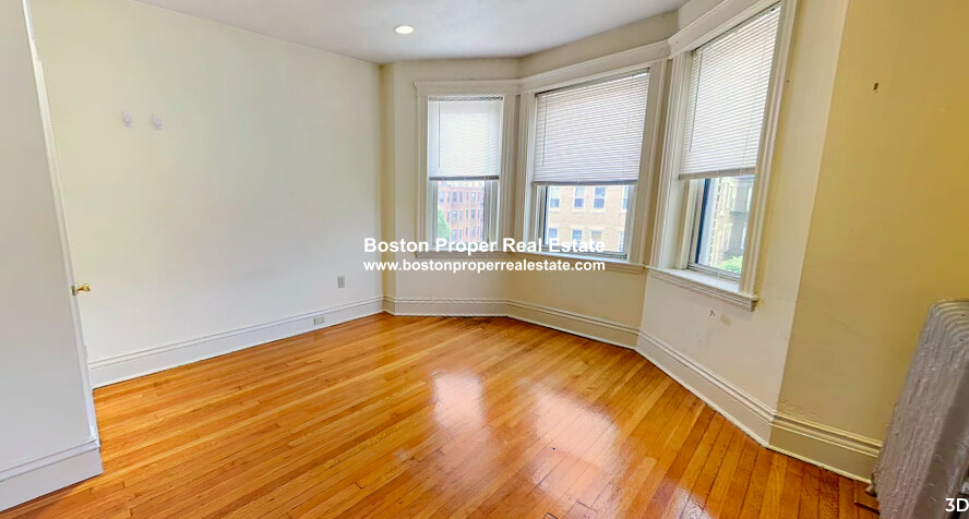 106 Queensberry St, Fenway