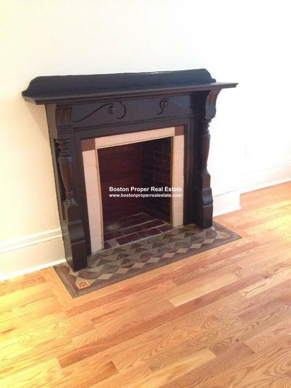 127 Saint Botolph St, Back Bay