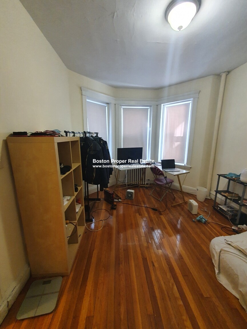 1203 Boylston St, Fenway