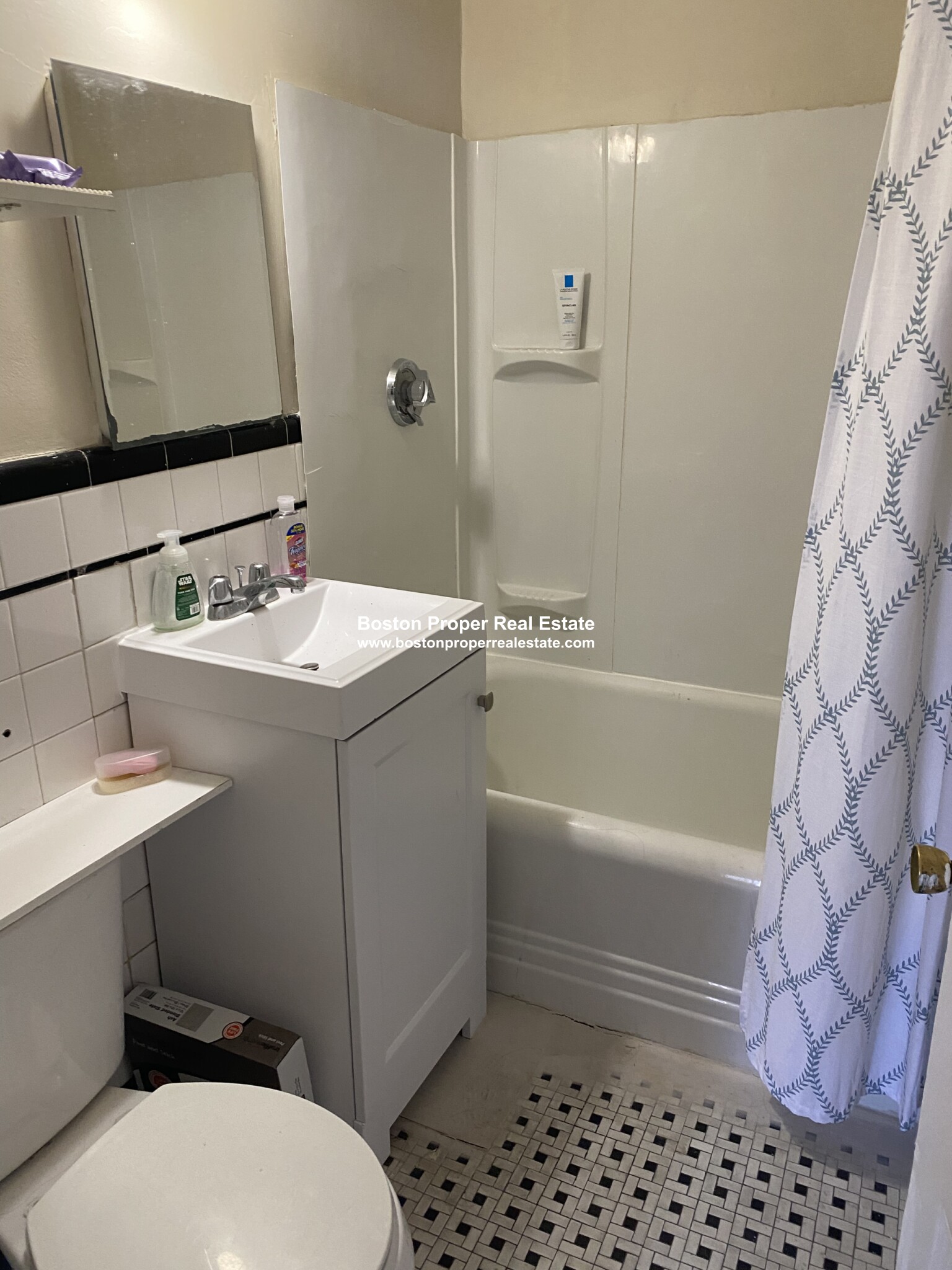 583 Beacon St, Back Bay