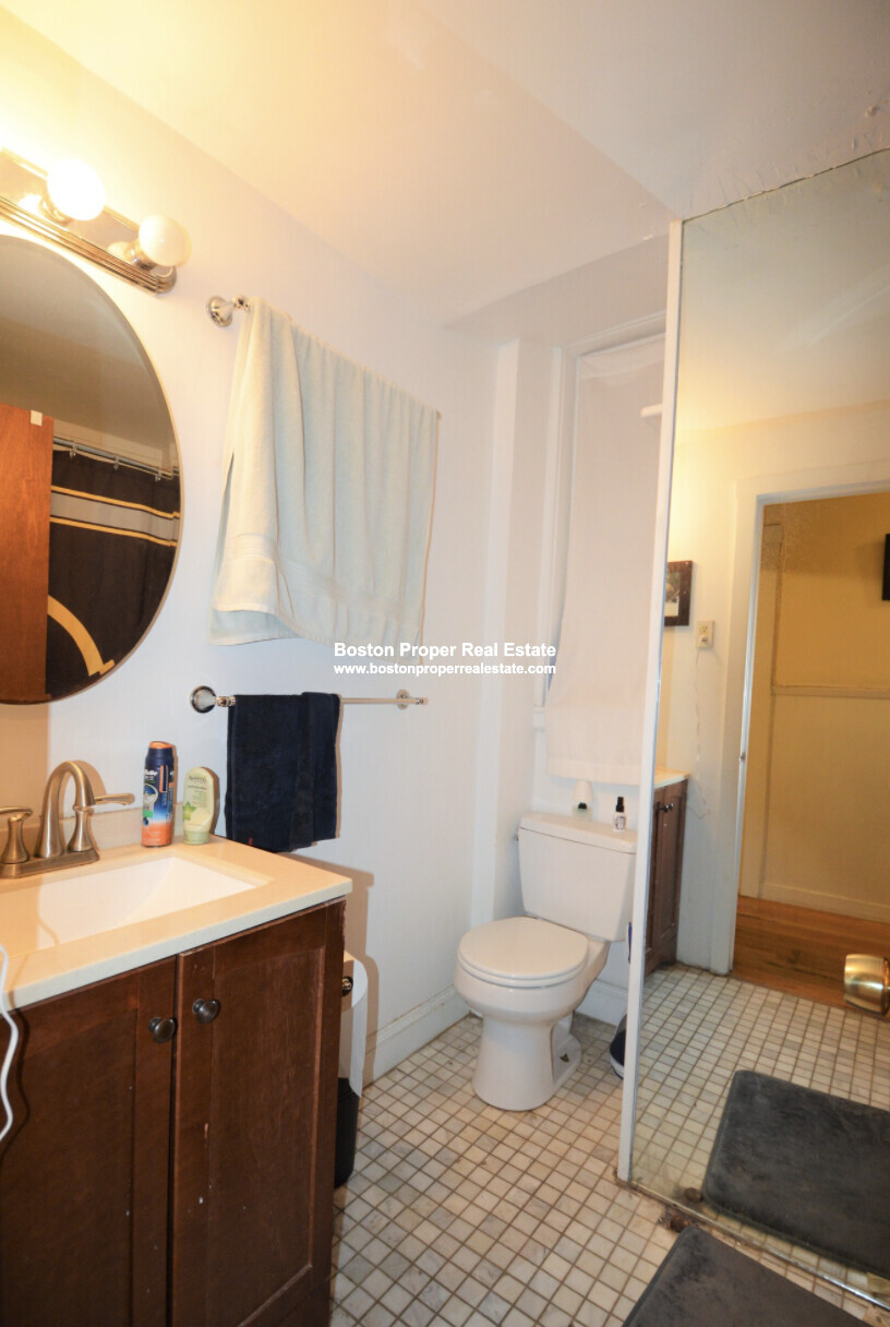 108 Myrtle St, Beacon Hill