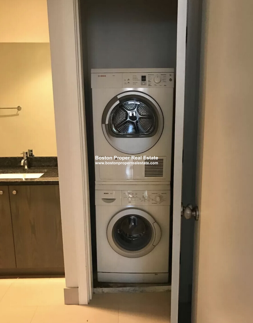 460 Harrison Ave, South End