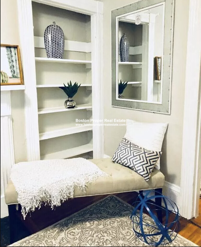 1 Champney Pl, Beacon Hill