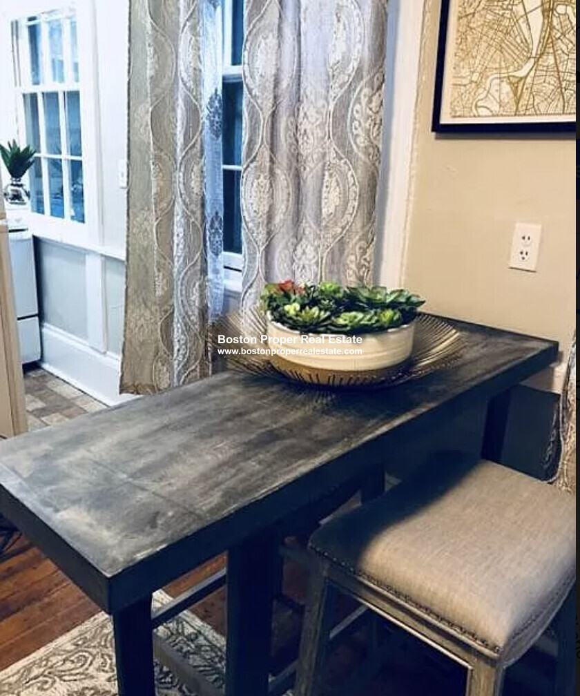 1 Champney Pl, Beacon Hill