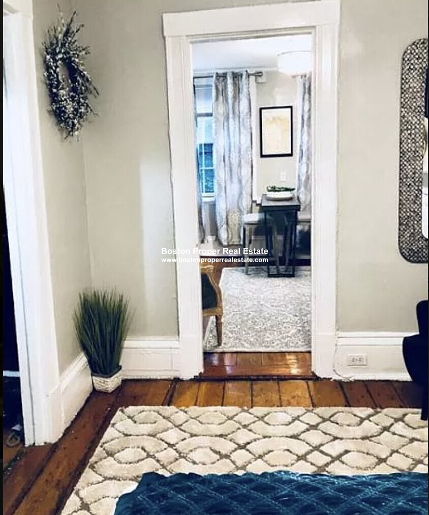 1 Champney Pl, Beacon Hill