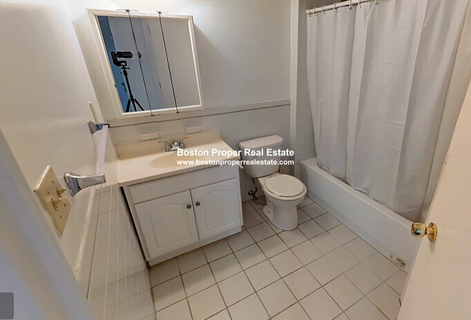 28 Queensberry St, Fenway