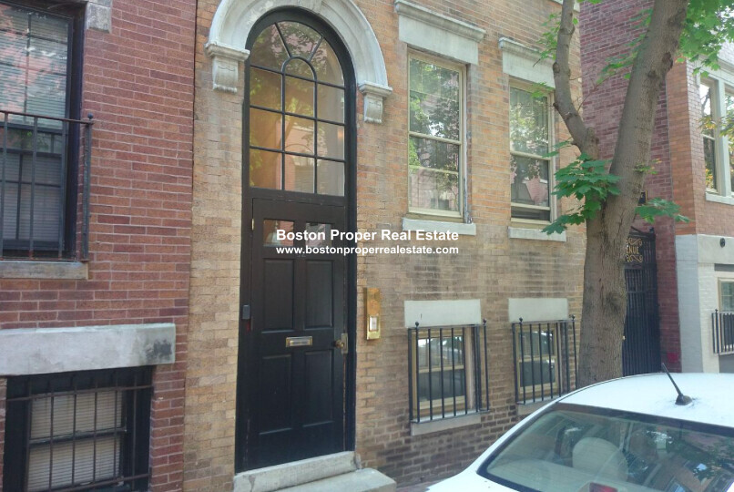 82 Phillips St, Fenway