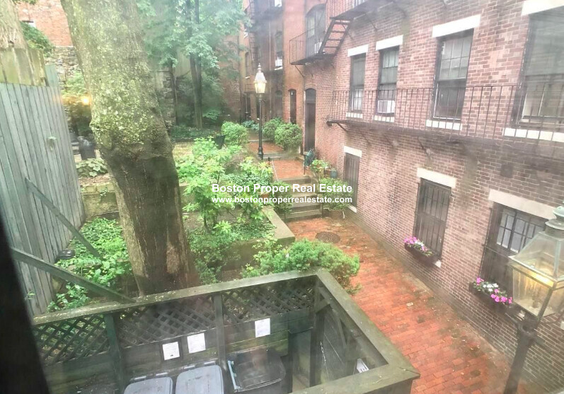 82 Phillips St, Fenway