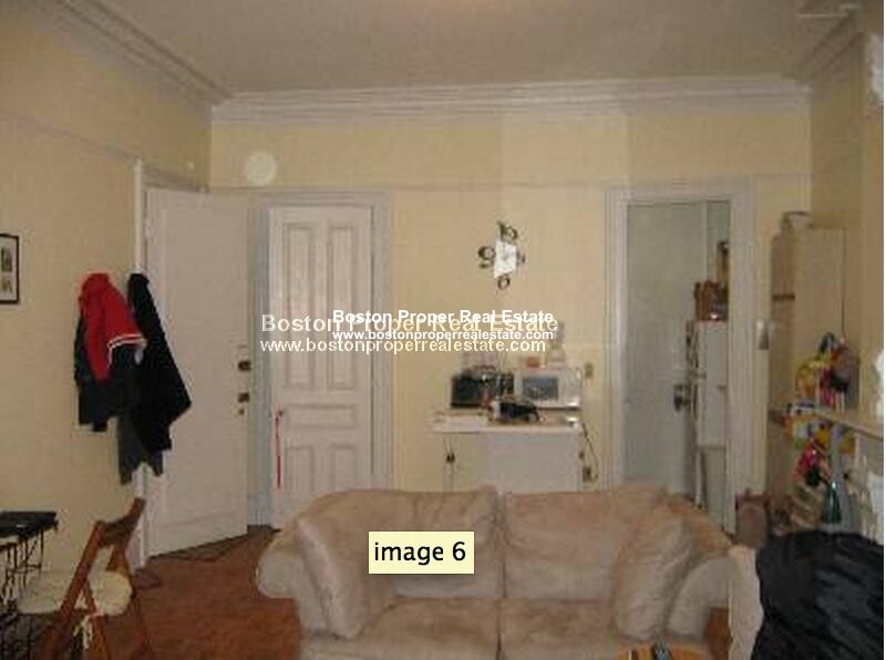 110 Newbury St, Back Bay