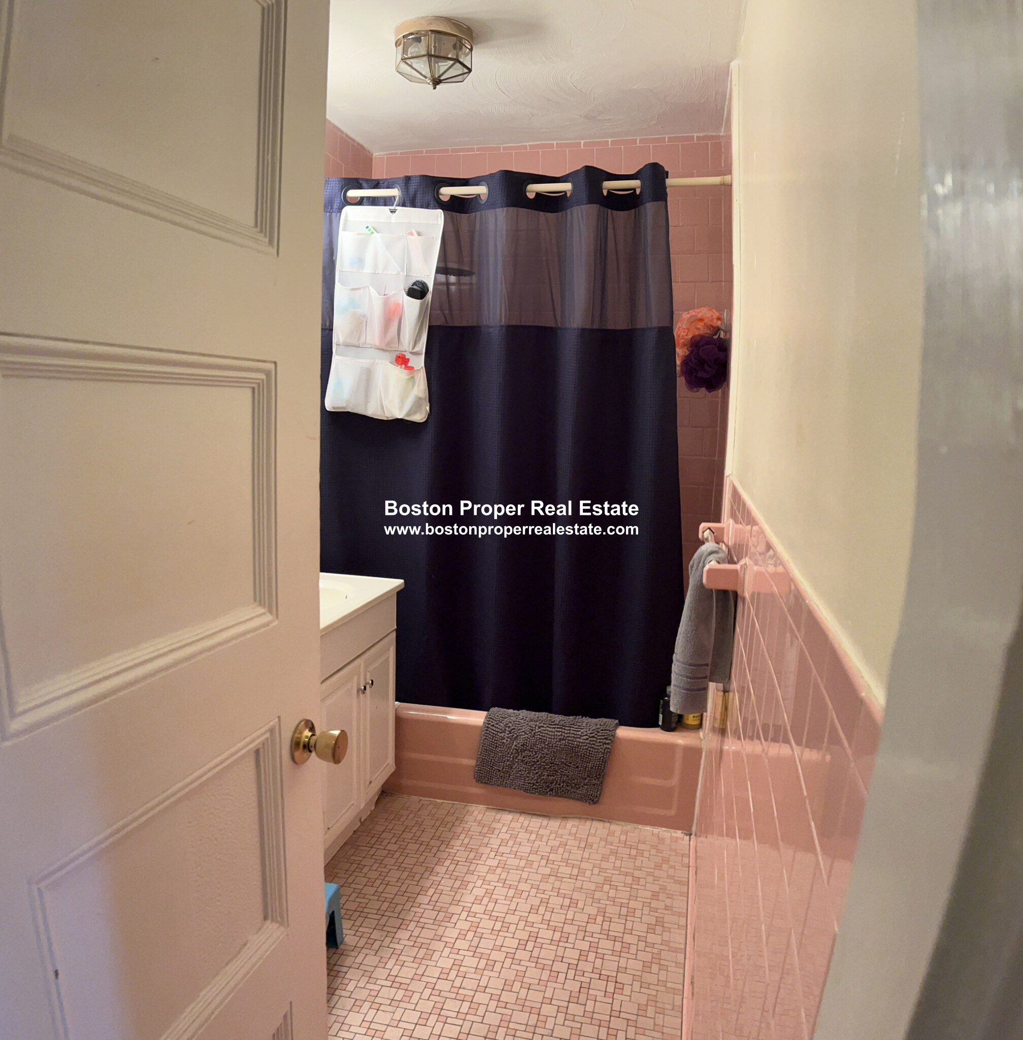 206 Commonwealth Ave, Back Bay