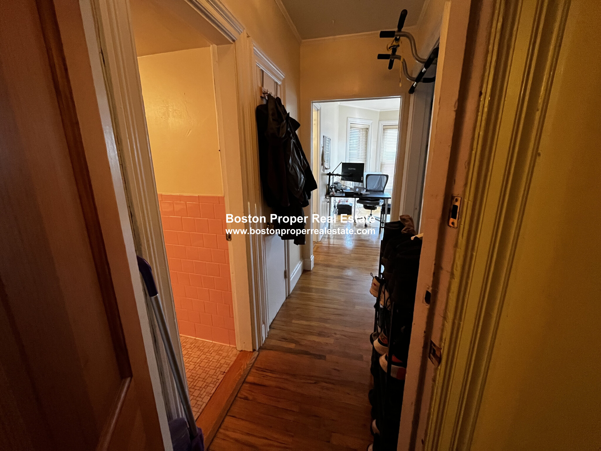 206 Commonwealth Ave, Back Bay