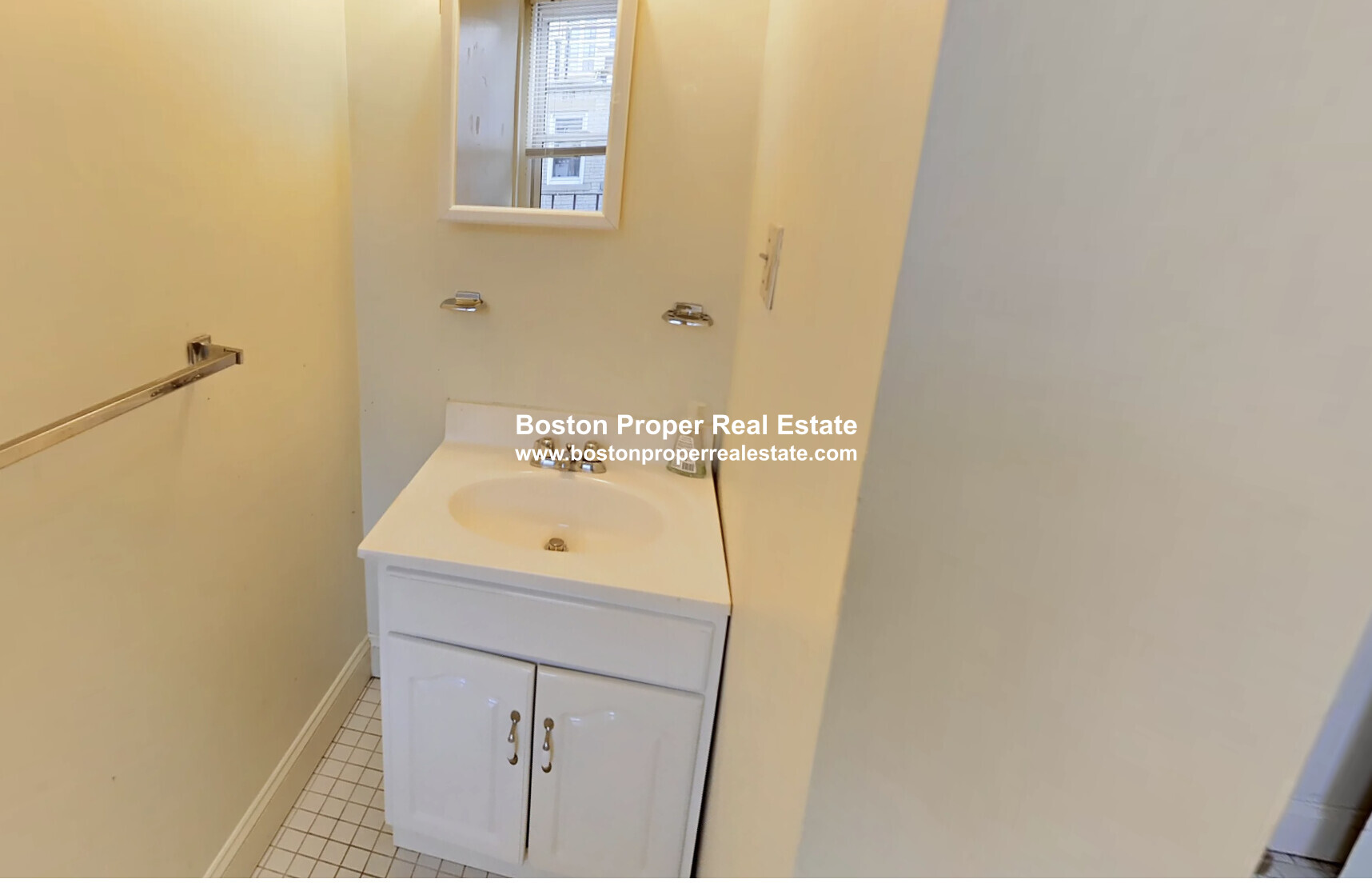 55 Queensberry St, Fenway