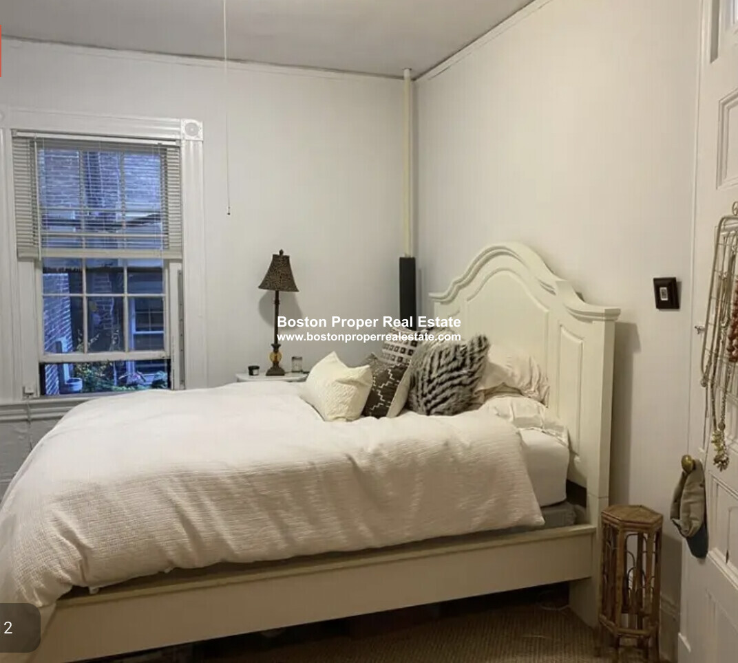 53 Joy St, Beacon Hill