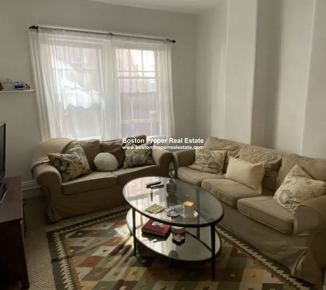 53 Joy St, Beacon Hill