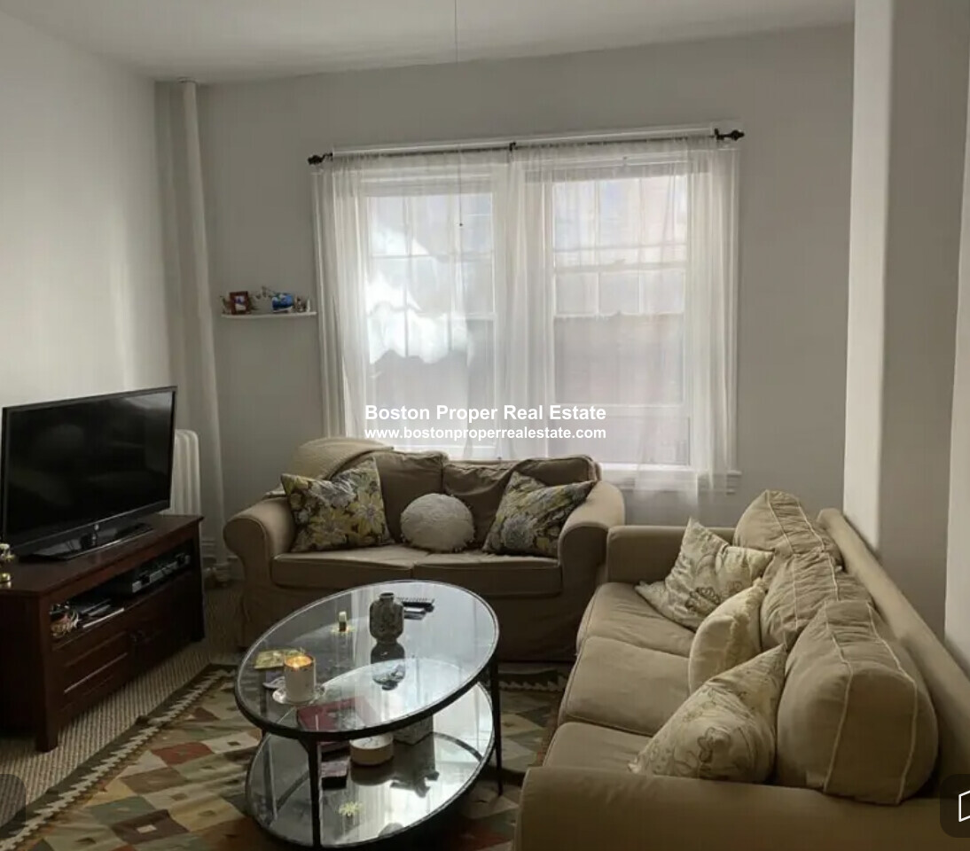 53 Joy St, Beacon Hill