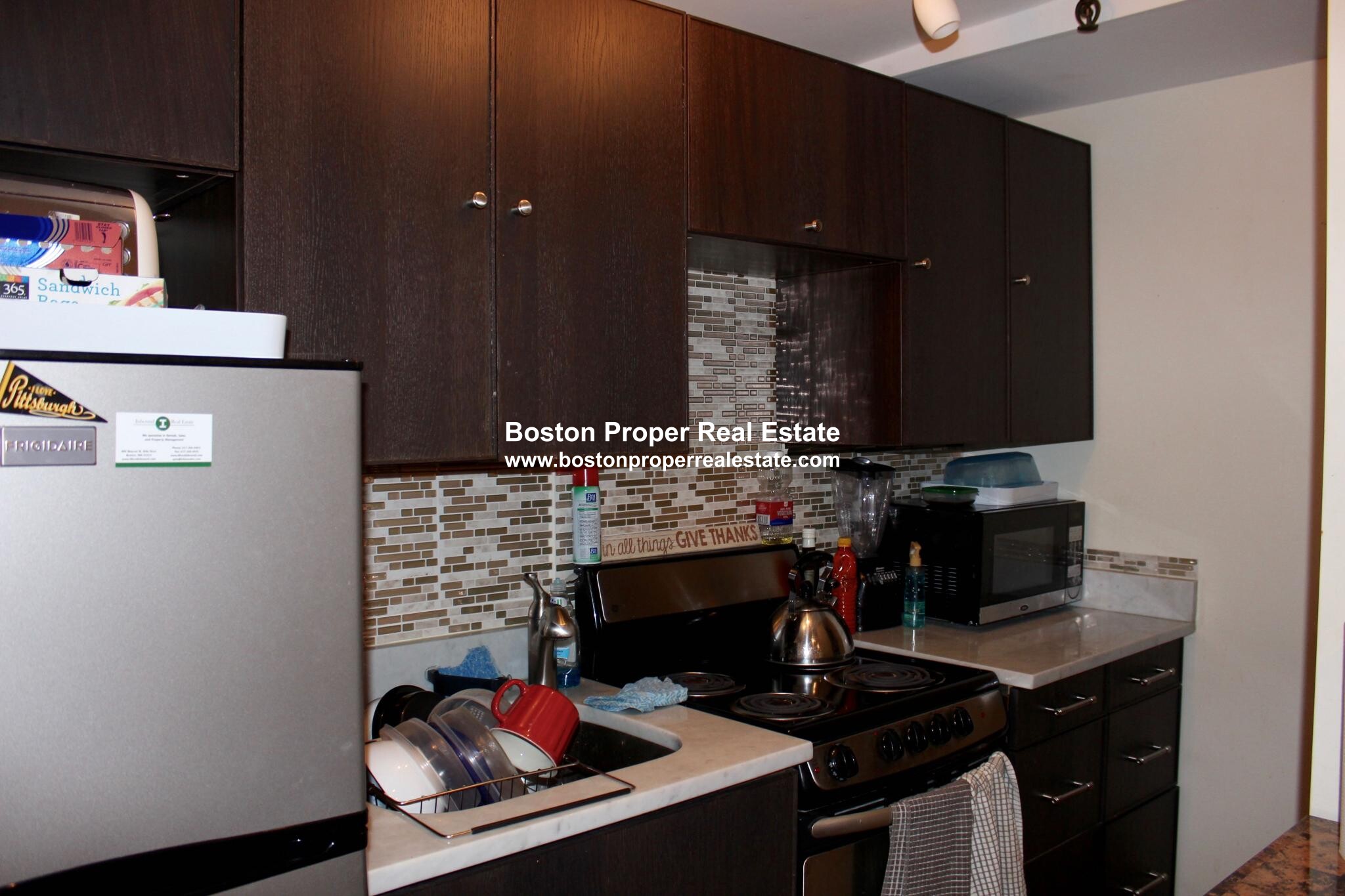 879 Beacon St, Fenway