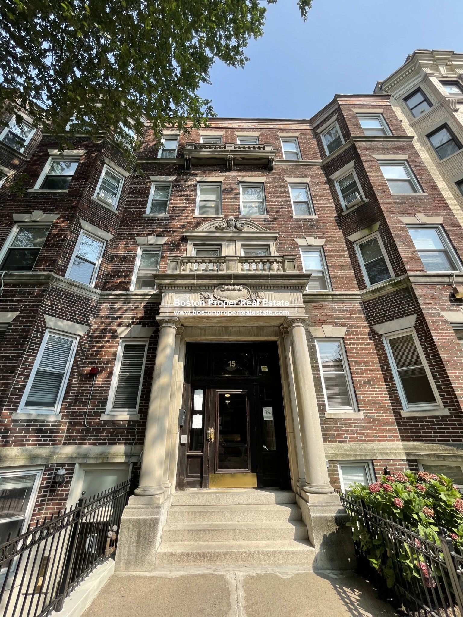 15 Queensberry St, Fenway