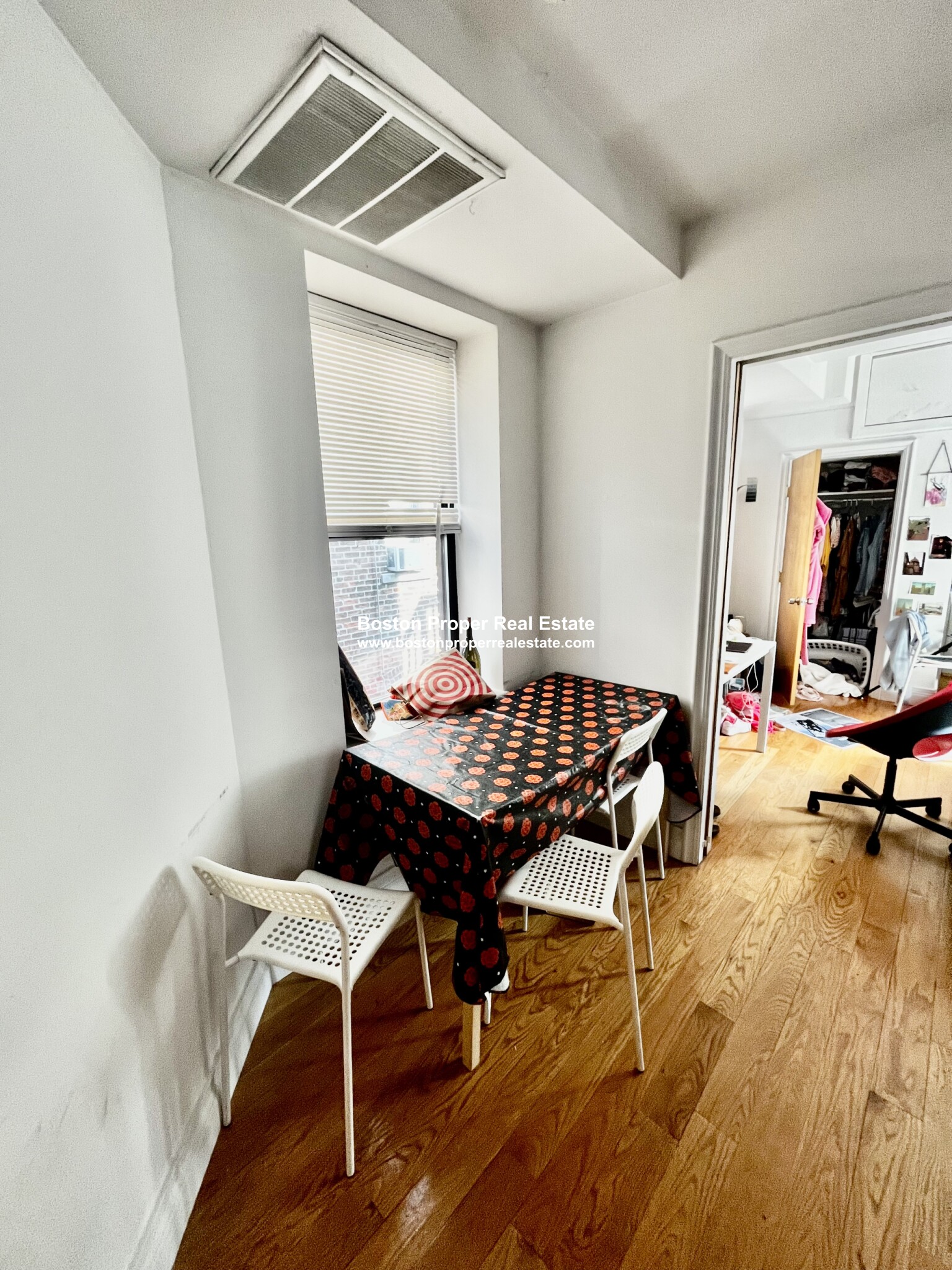 64 Louis Prang St, Fenway