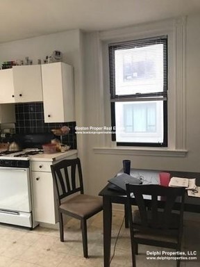 13 Garrison St, Back Bay