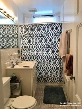 13 Garrison St, Back Bay