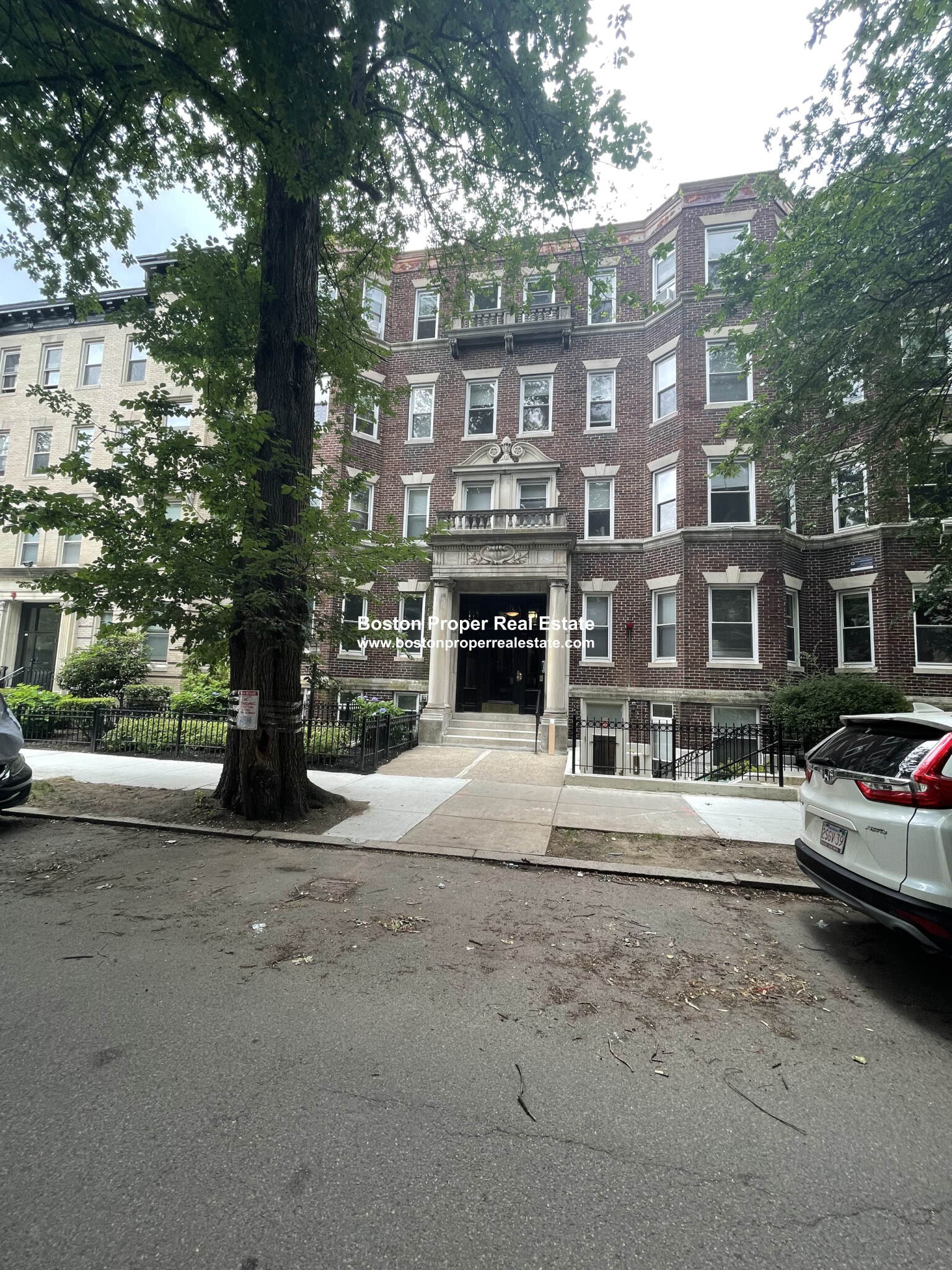 19 Peterborough St, Fenway