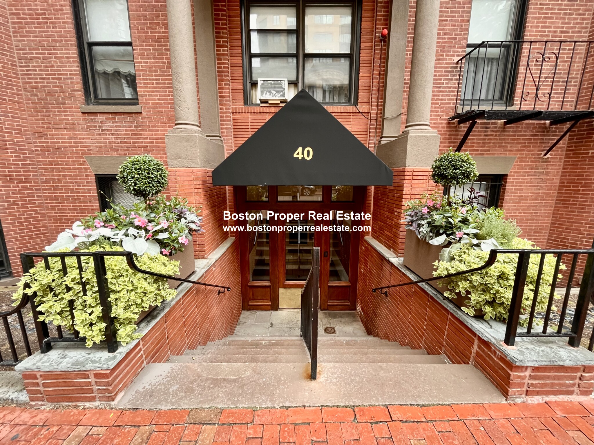 40 Saint Botolph St, Back Bay