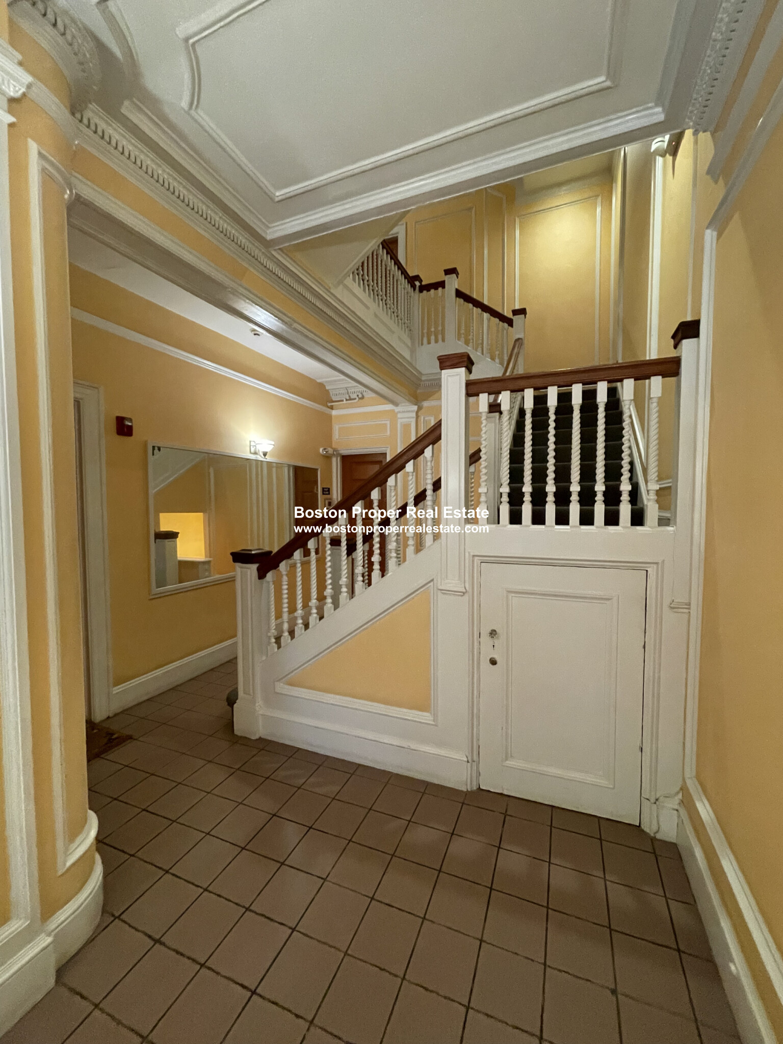 379 Commonwealth Ave, Fenway