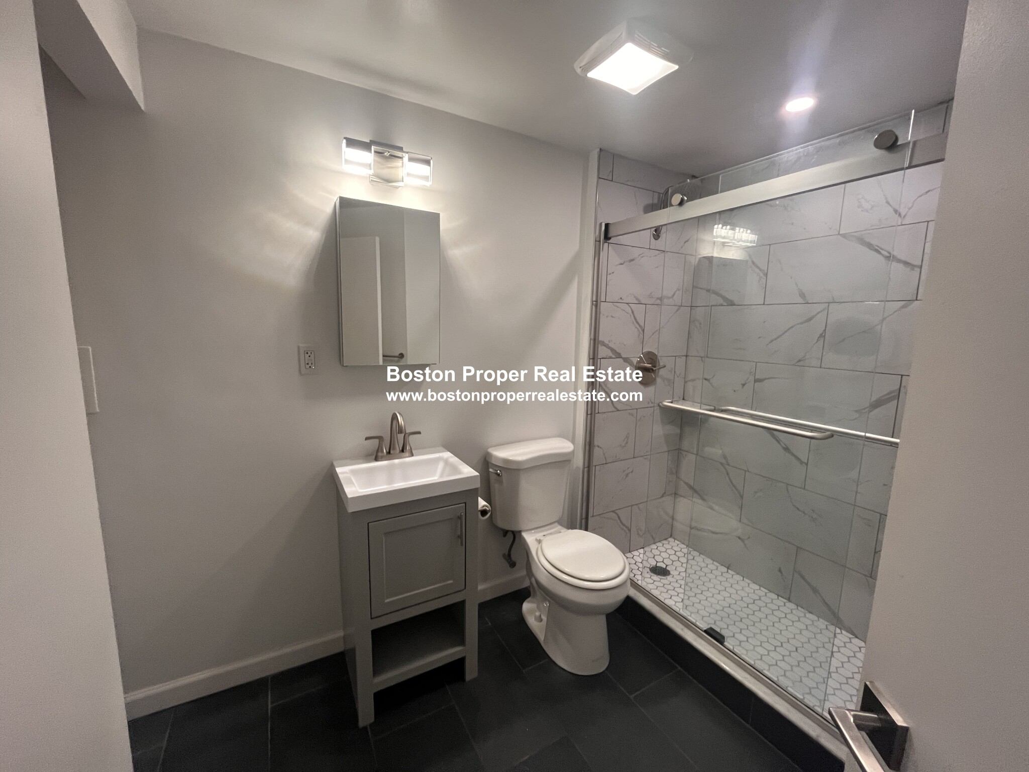 20 Queensberry St, Fenway