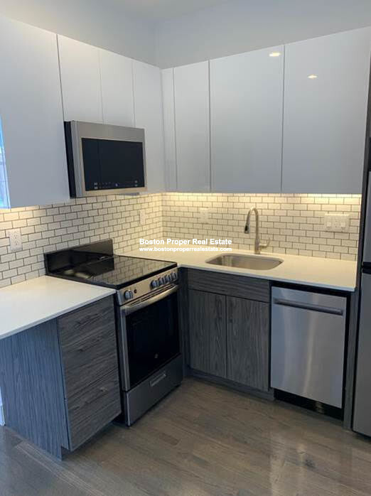 11 Queensberry St, Fenway