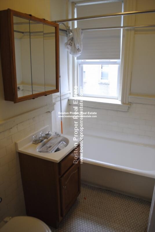 1175 Boylston St, Fenway