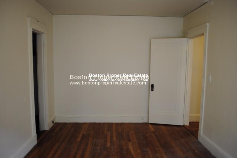 1175 Boylston St, Fenway