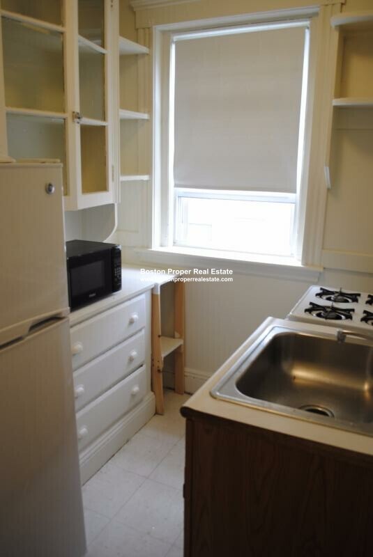 1175 Boylston St, Fenway