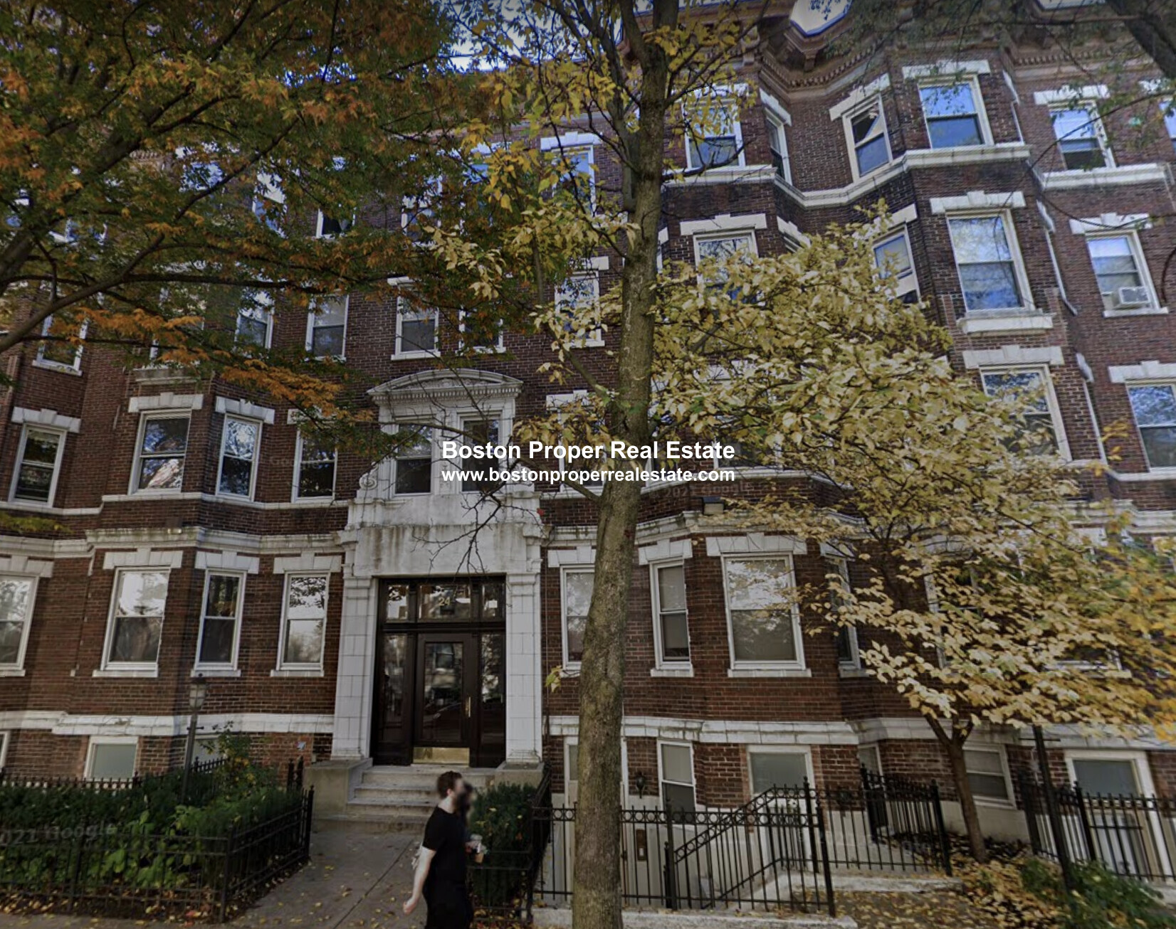 28 Queensberry St, Fenway