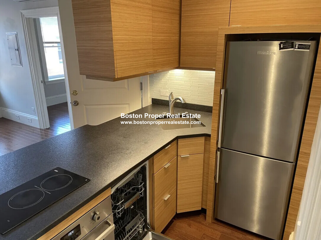 98 Myrtle St, Beacon Hill