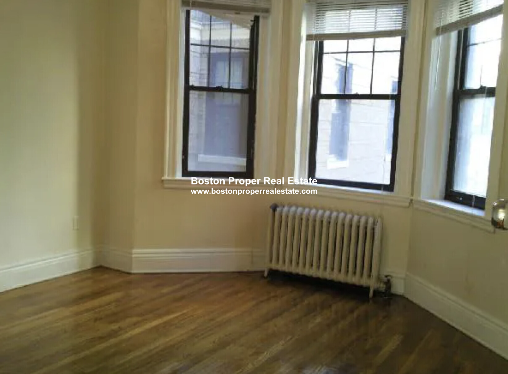 58 Queensberry St, Fenway