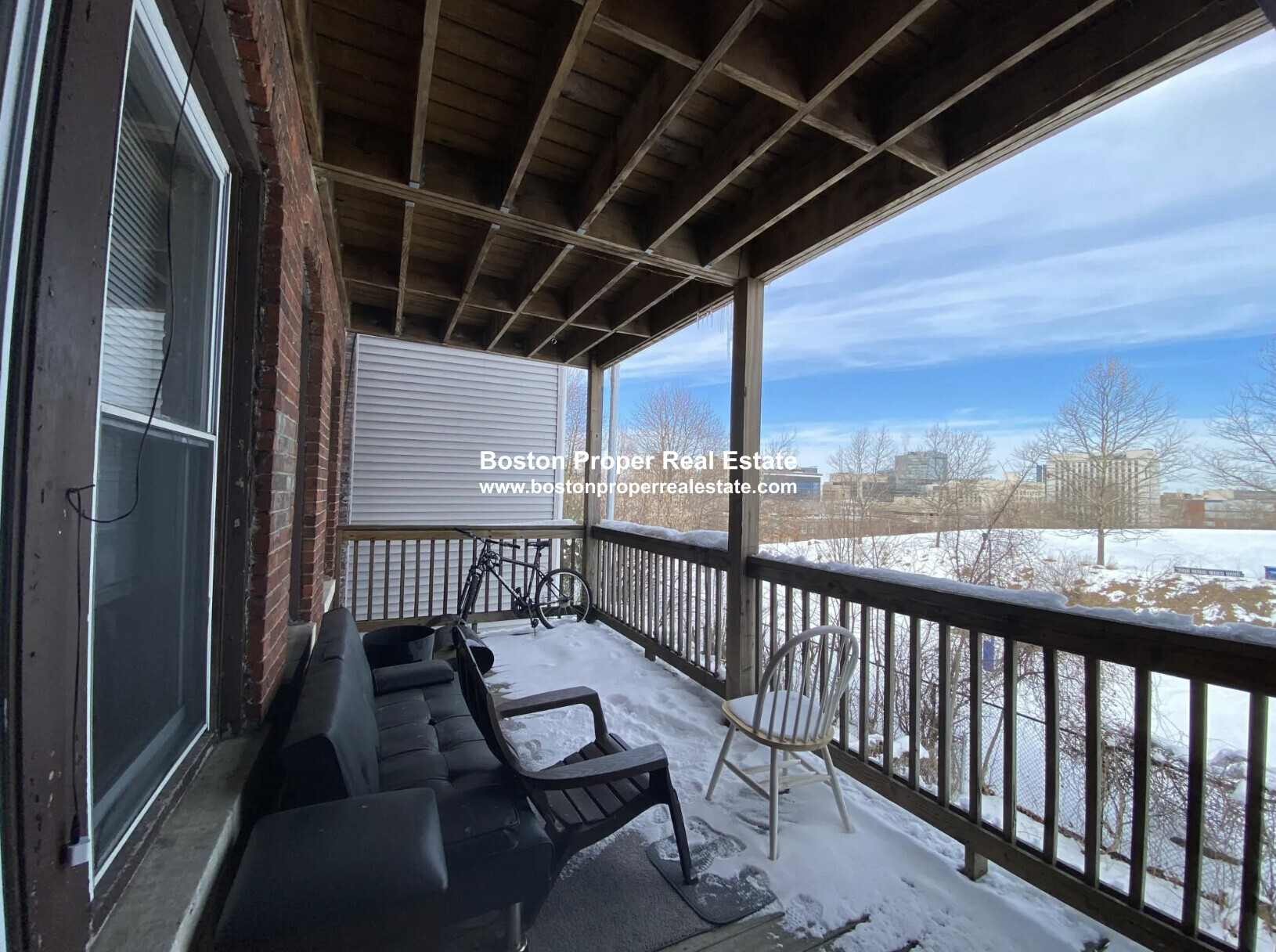 96 Calumet St, Mission Hill