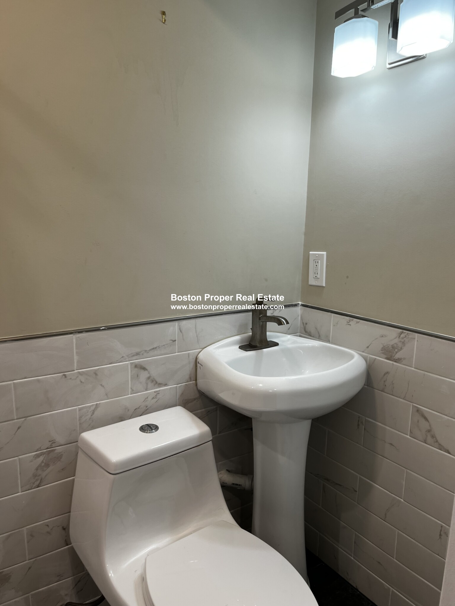 1778 Commonwealth Ave, Brighton