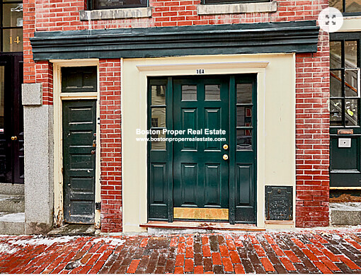 16 South Russell, Beacon Hill