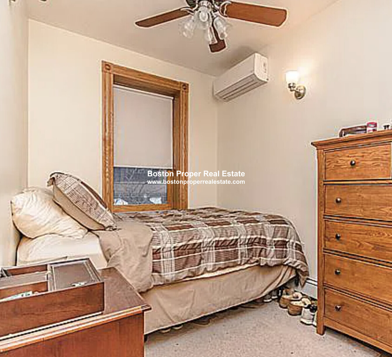 137 Charles St, Beacon Hill