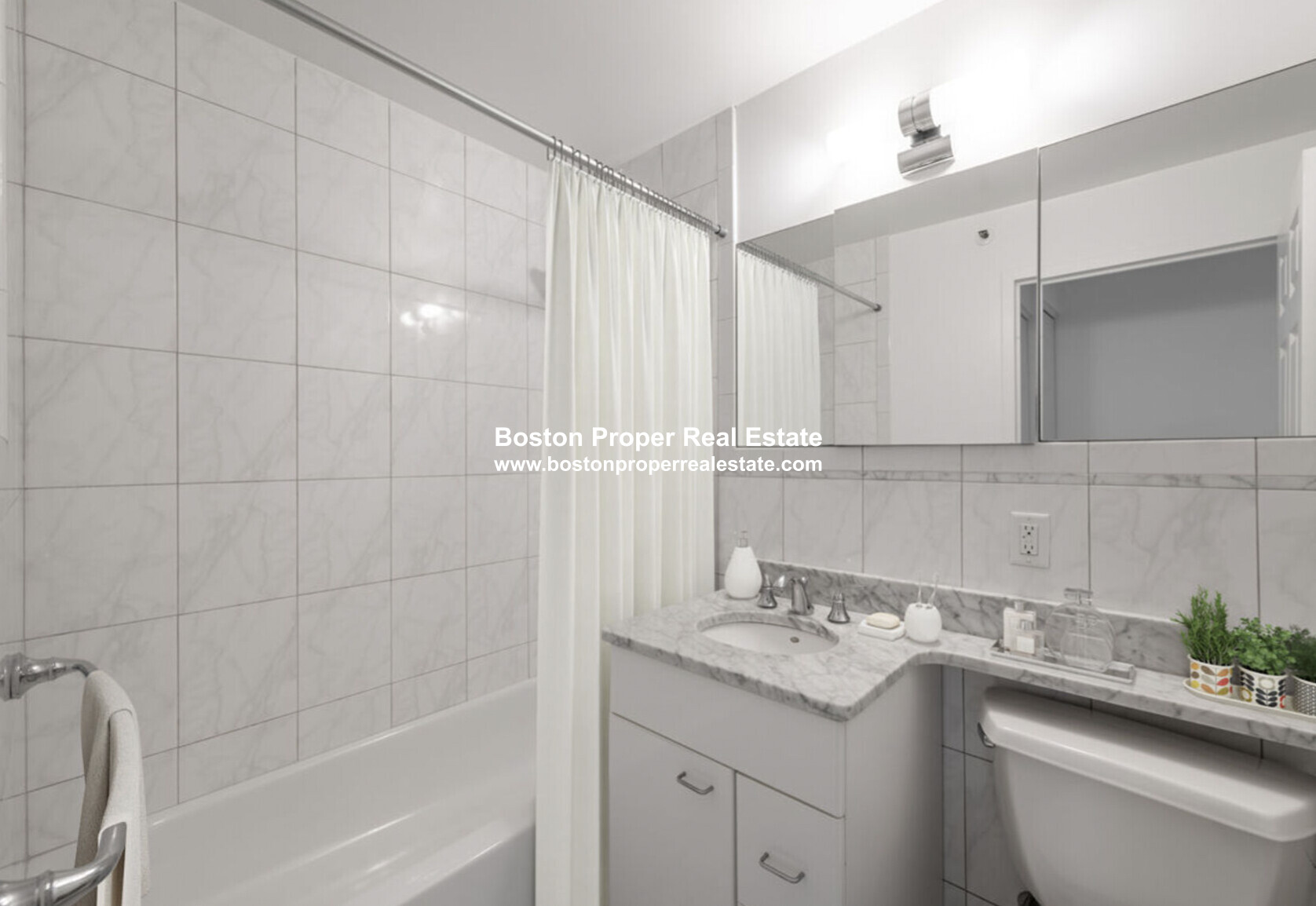 28 Exeter St, Back Bay