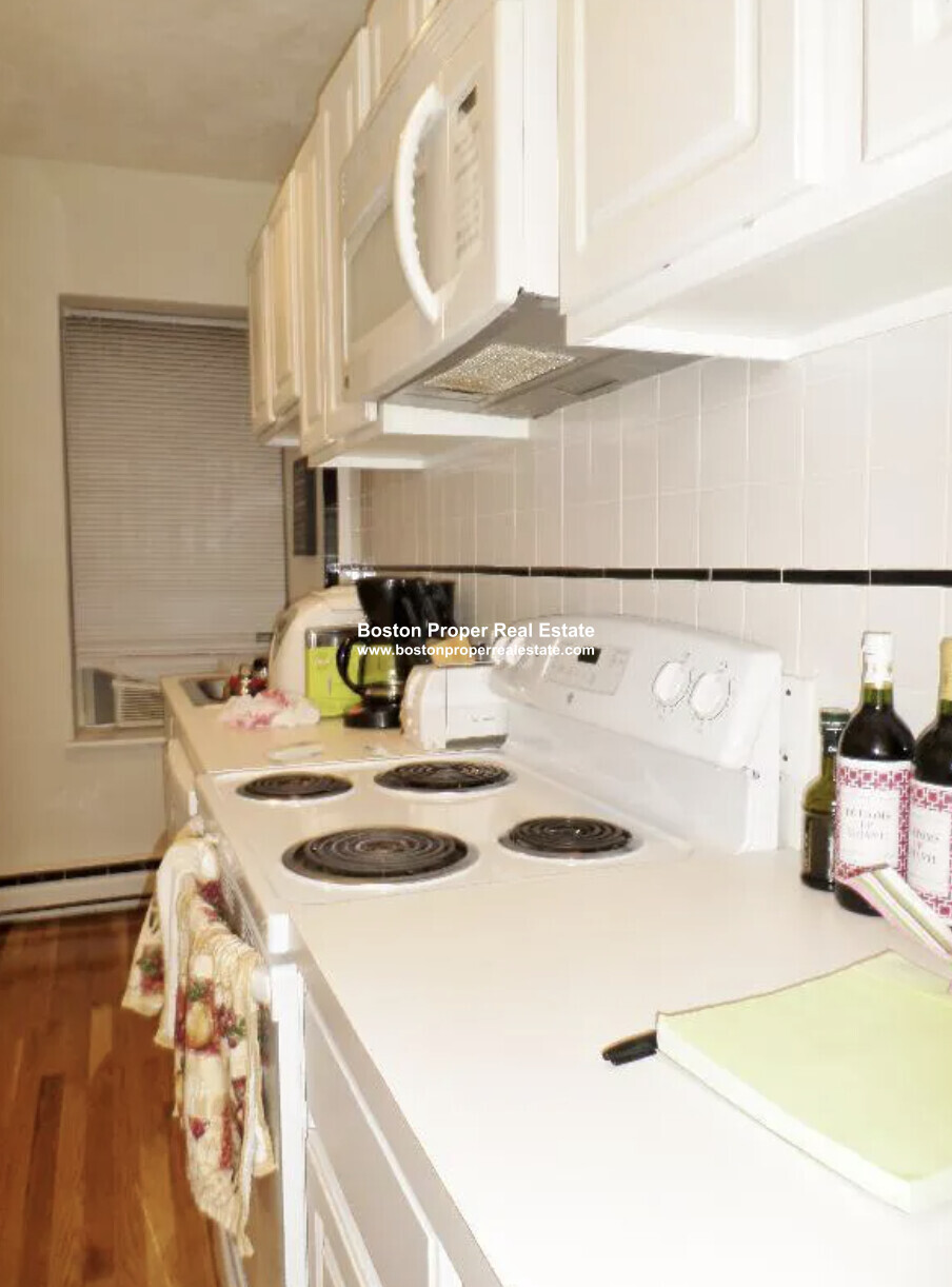 57 Westland Ave, Fenway