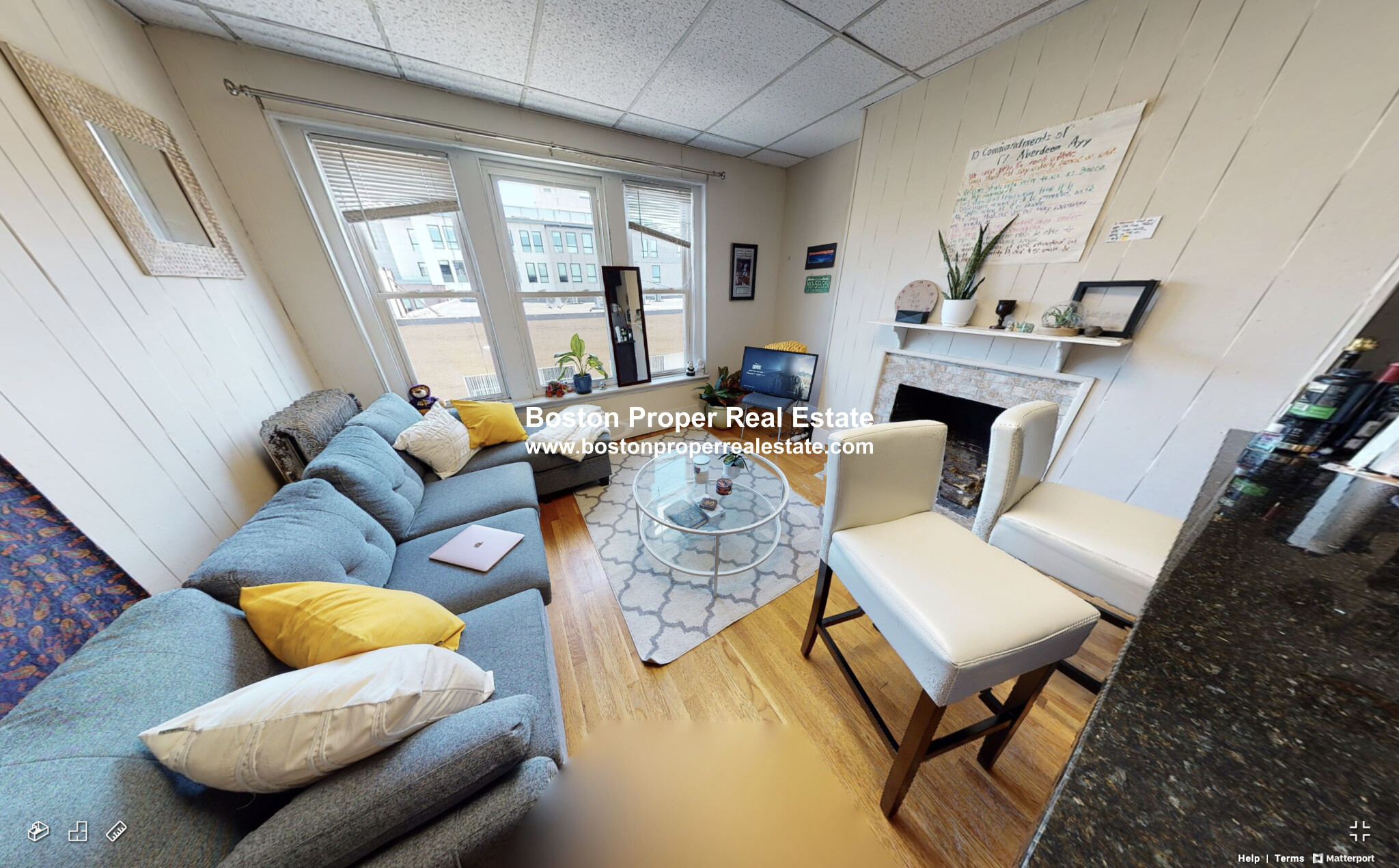 17 Aberdeen St, Fenway