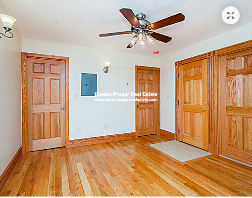 29 Phillips, Beacon Hill